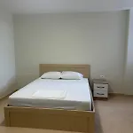 Velora Stays- Beachfront Apartamento Golem (Tirana)