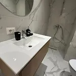 Velora Stays- Beachfront * Golem (Tirana)