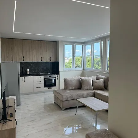Velora Stays- Beachfront