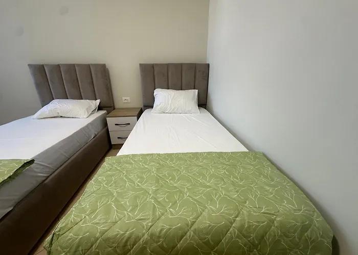 Velora Stays- Beachfront Appartement